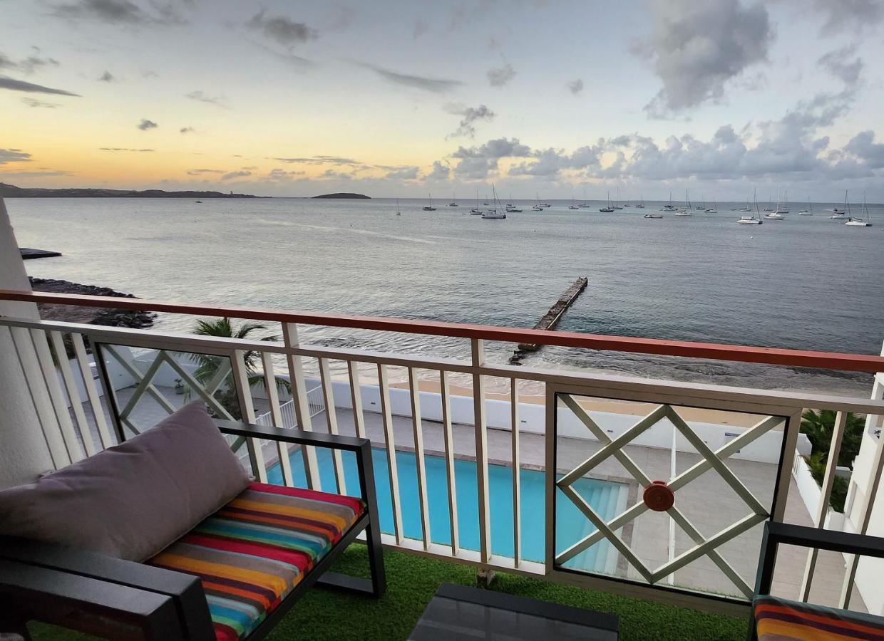 Beau Duplex Vue Mer Avec Piscine Et Acces Plage Marigot  Ngoại thất bức ảnh
